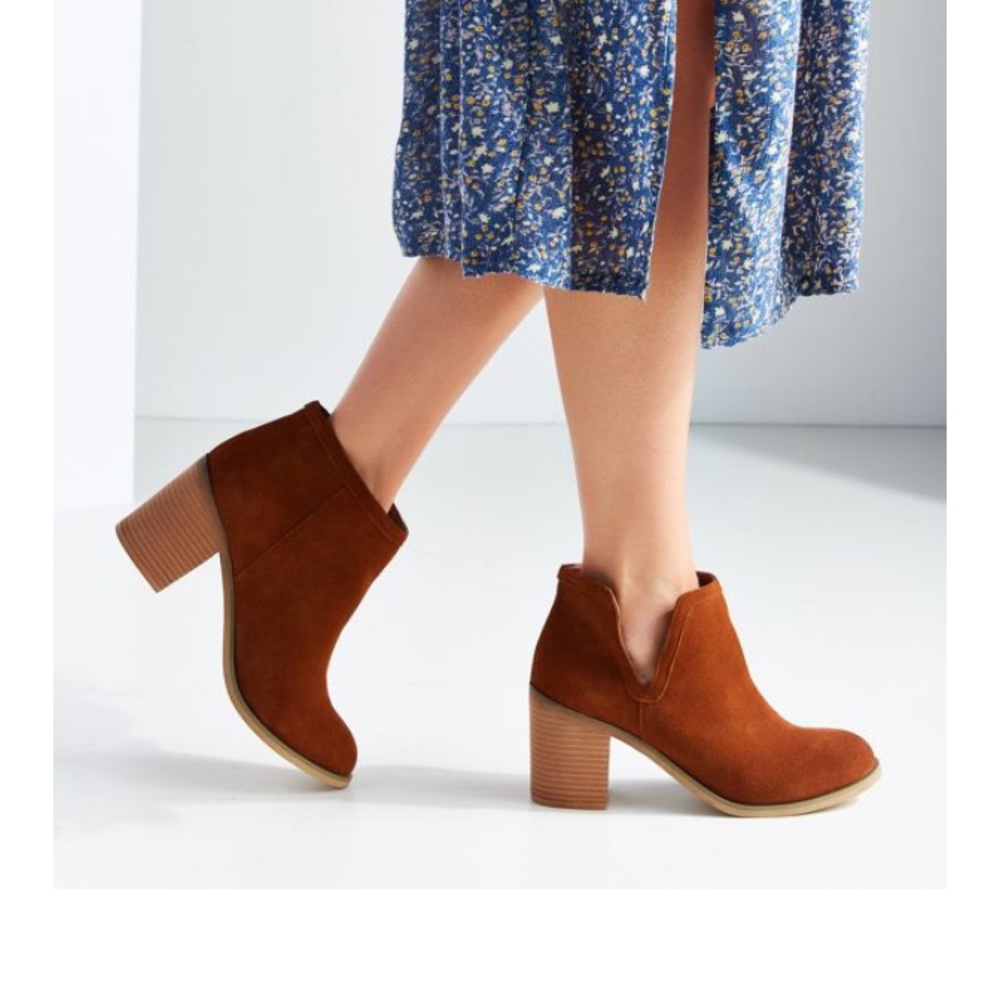 NEED GONE MOVING UO Block heeled booties
